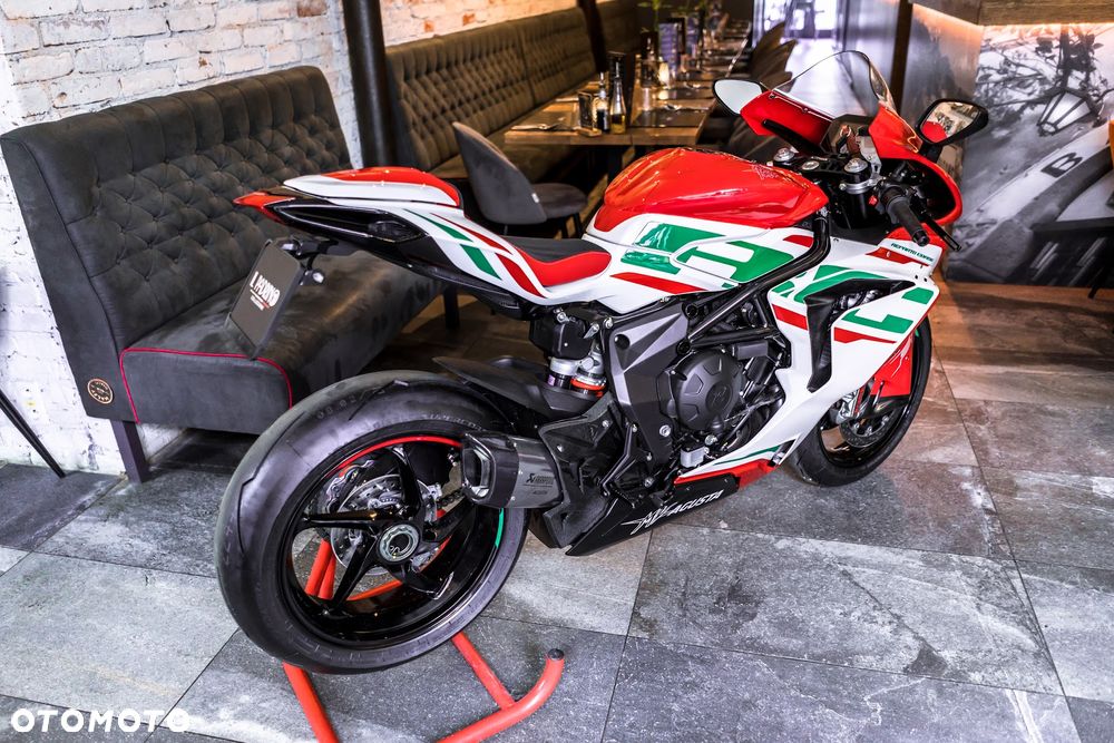 MV AGUSTA F3 - 7