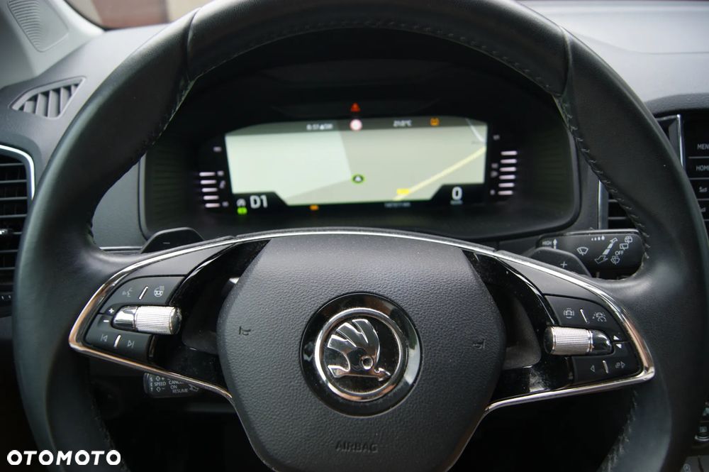 Skoda Karoq 1.5 TSI ACT DSG Tour - 19