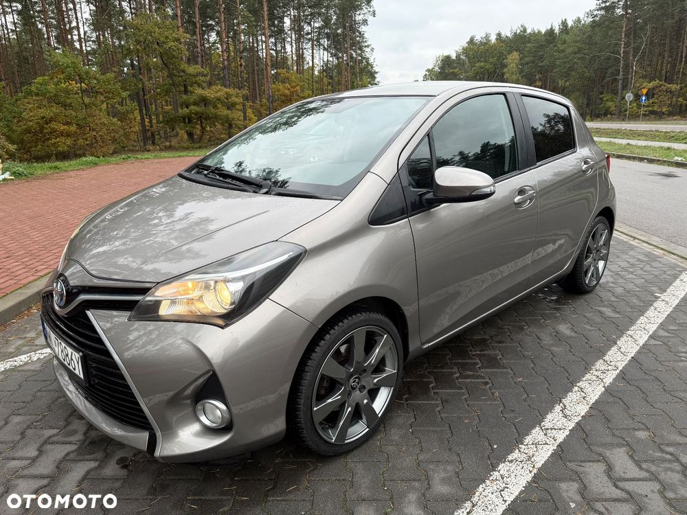 Toyota Yaris Hybrid 100 Selection Passion - 1