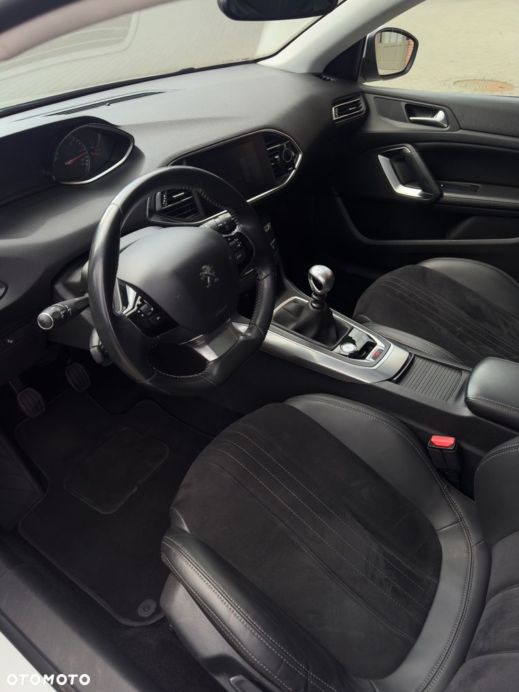 Peugeot 308 e-HDi 115 Stop & Start Allure - 9