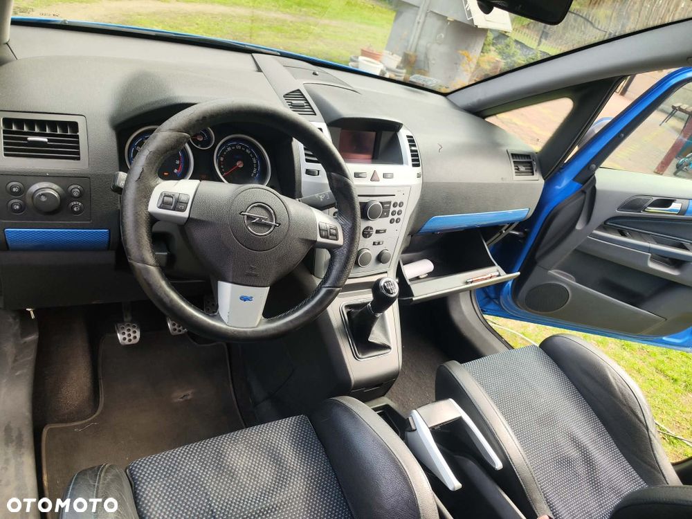 Opel Zafira - 7