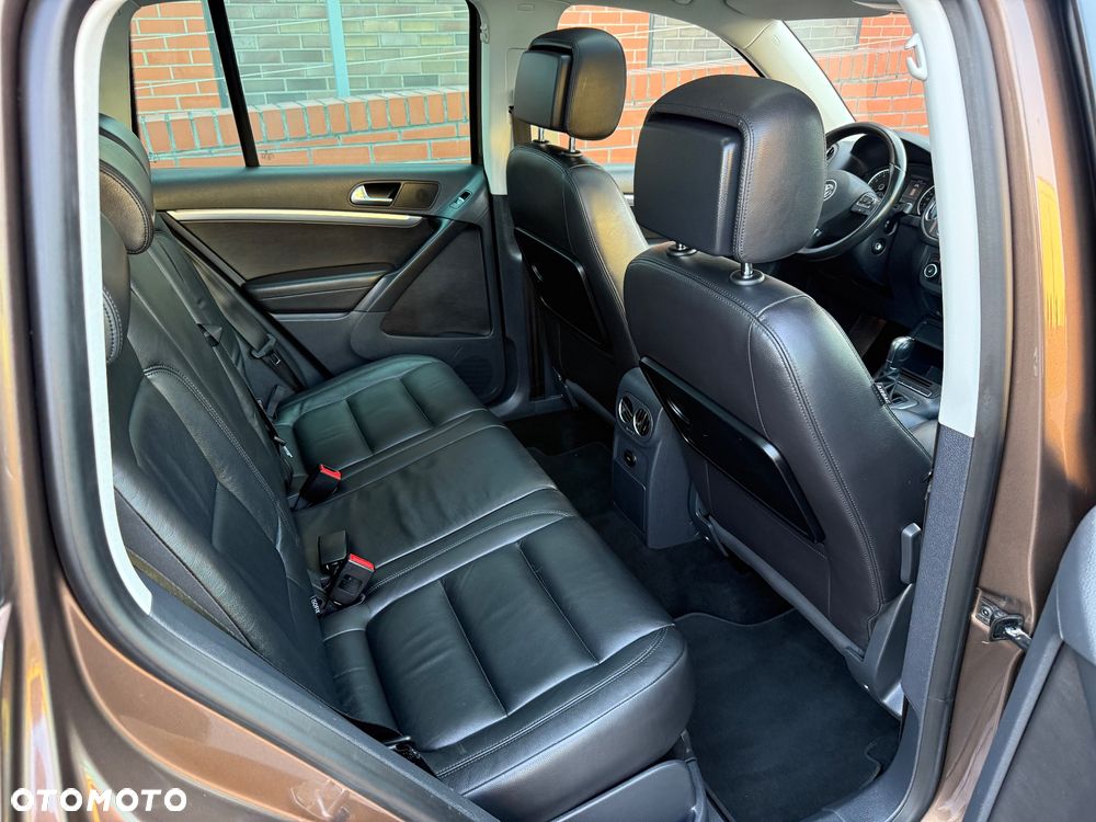 Volkswagen Tiguan 2.0 TSI 4Motion DSG Exclusive - 25