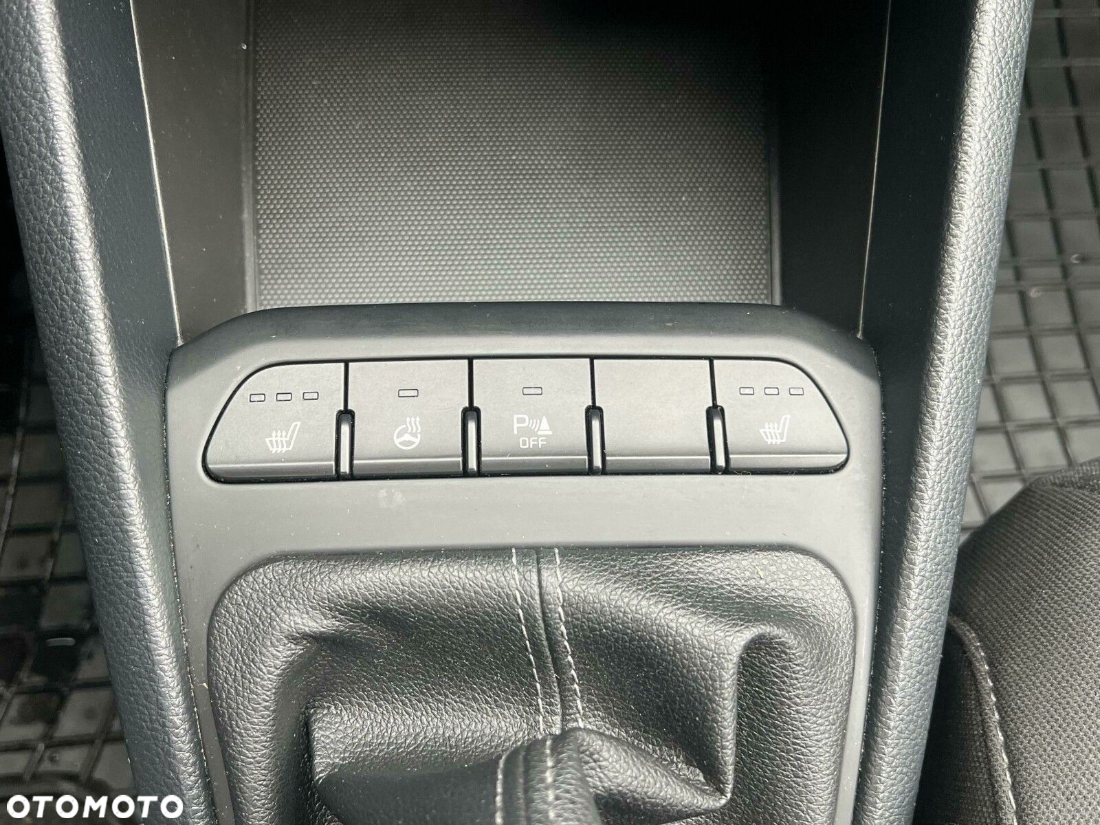 Kia Stonic - 15