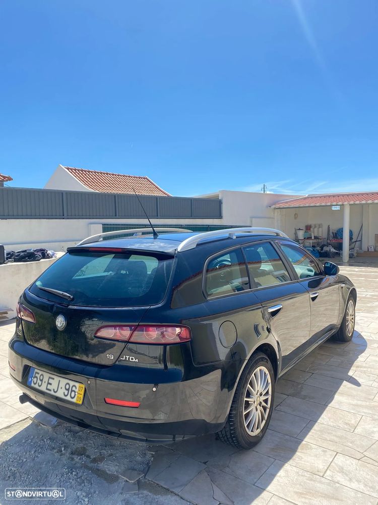 Alfa Romeo 159 Sportwagon 1.9 JTDm 8V - 3