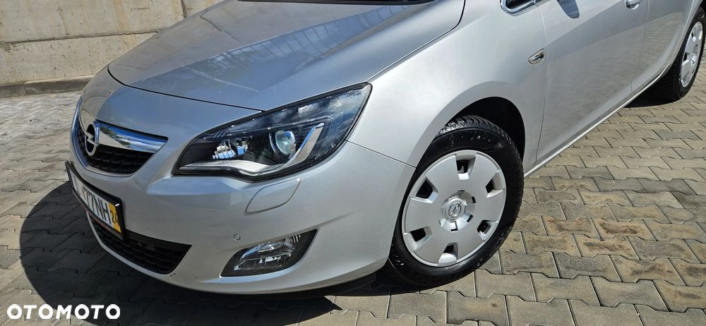 Opel Astra 2.0 CDTI DPF Innovation - 2