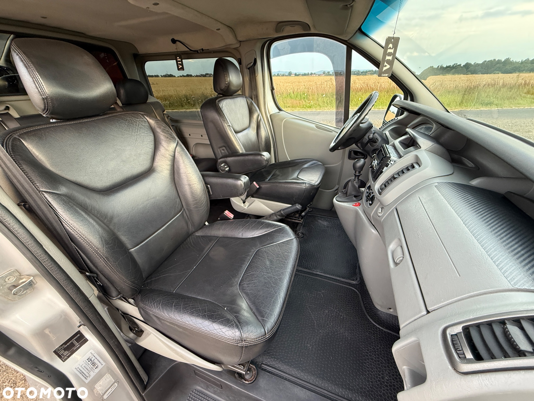 Opel Vivaro - 10