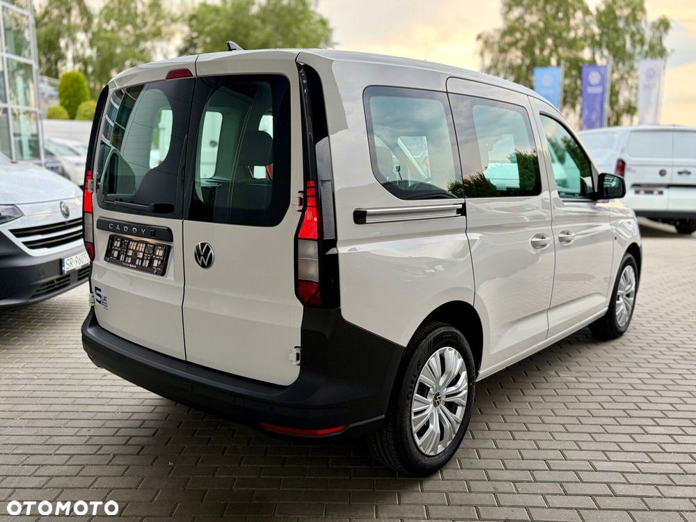 Volkswagen Caddy silnik: 2,0 l TDI EU6 SCR 75 kW skrzynia biegów: manualna 6 -biegowa rozstaw osi: 2755 mm - 13