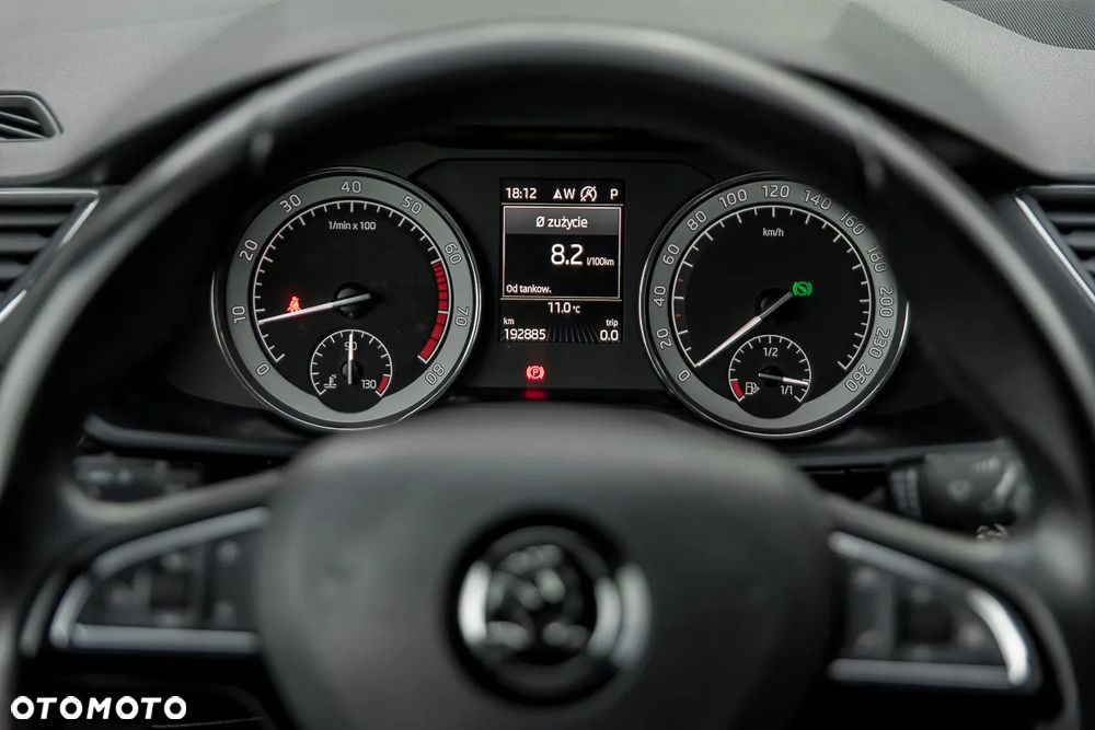 Skoda Superb 1.8 TSI L&K DSG - 28