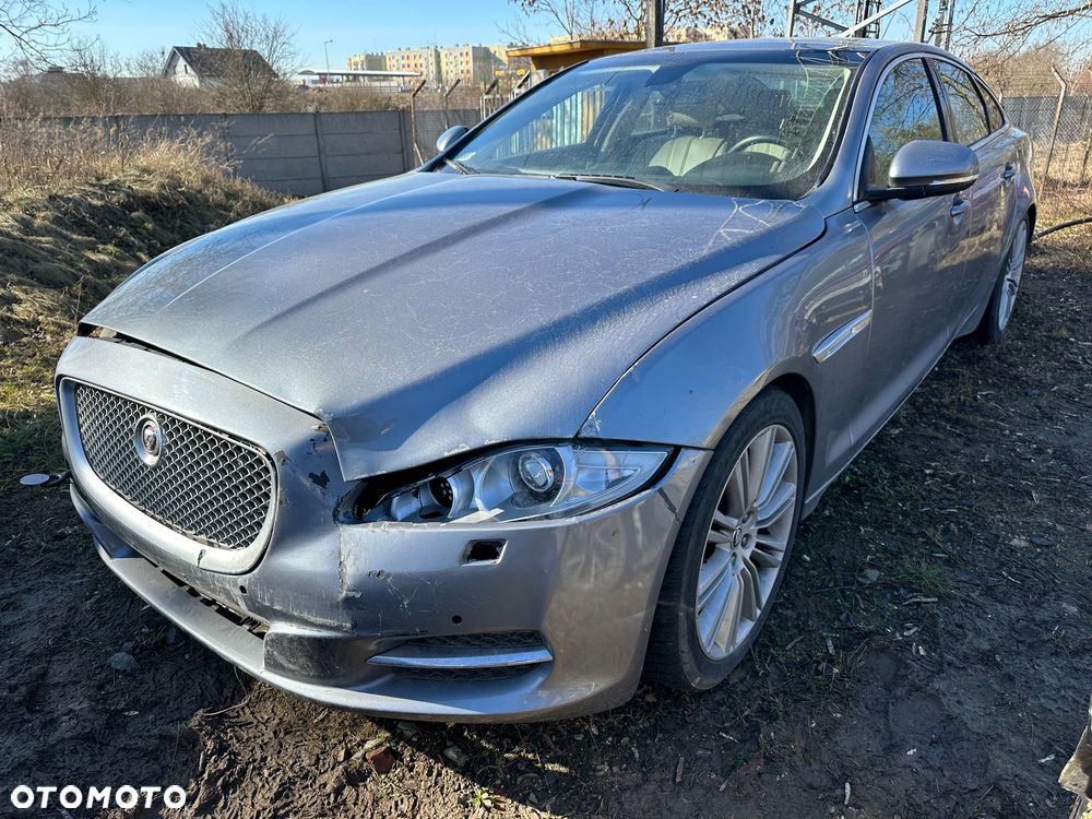 Jaguar XJ 3.0 D V6 LWB Premium Luxury - 2