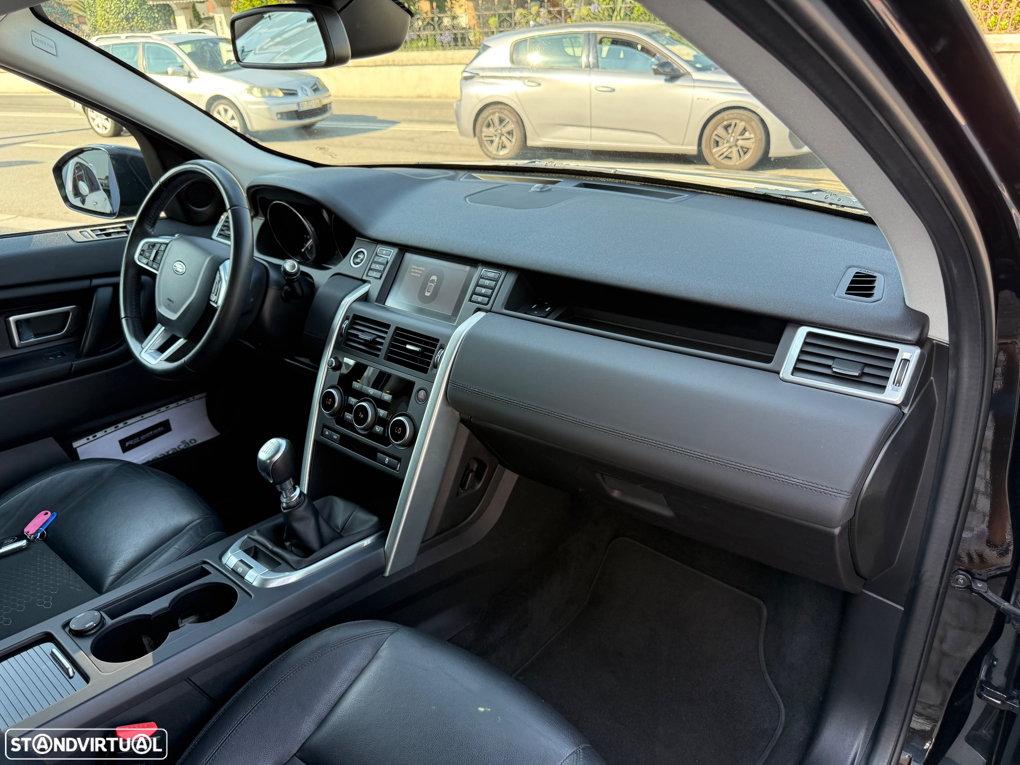 Land Rover Discovery Sport 2.0 eD4 HSE Luxury - 54