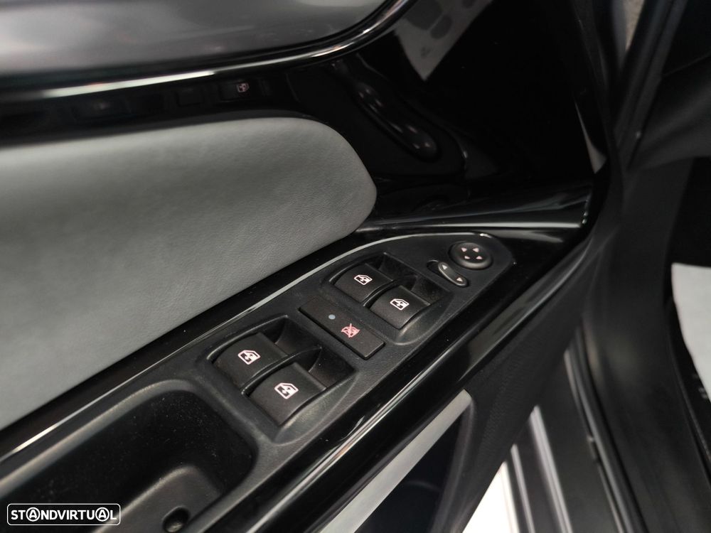 Fiat Tipo 1.3 M-Jet Lounge J17 - 18