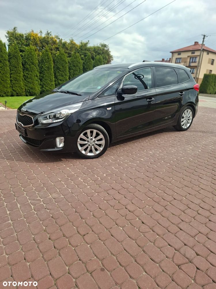Kia Carens 1.6 GDI Dream Team Edition - 3