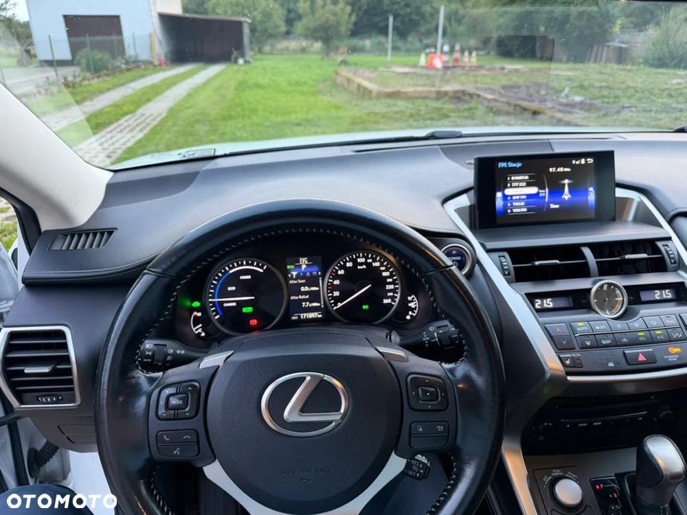 Lexus NX 300h Elite AWD - 8
