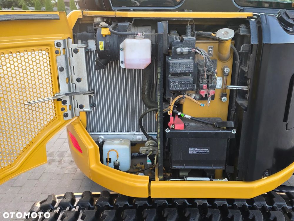 Caterpillar CAT 302.7 CR mini koparka szybkozłącze 3 łyżki piękna serwisowana 1 wł JCB sprowadzona w oryginale - 7