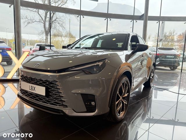 Lexus LBX 1.5 Hybrid Cool - 1