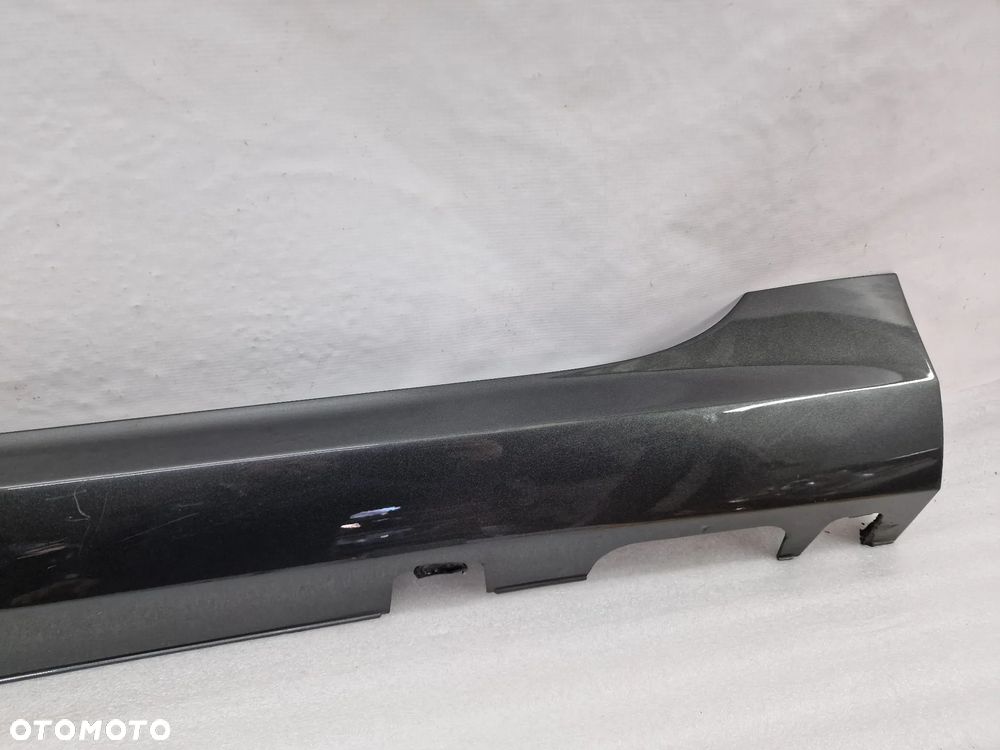 FORD FIESTA MK8 ST-LINE 17- LEWA LISTWA PROGOWA / NAKŁADKA PROGU , KOLOR SZARY METALIK ( GRAFITOWY ) , NR H1BJ-A10155-BW , NR AUKCJI PR452 - 5