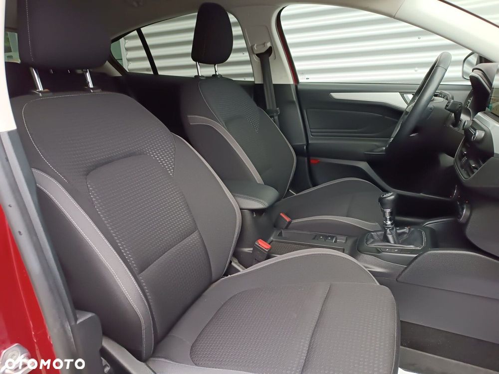 Ford Focus 1.0 EcoBoost Trend Edition - 31