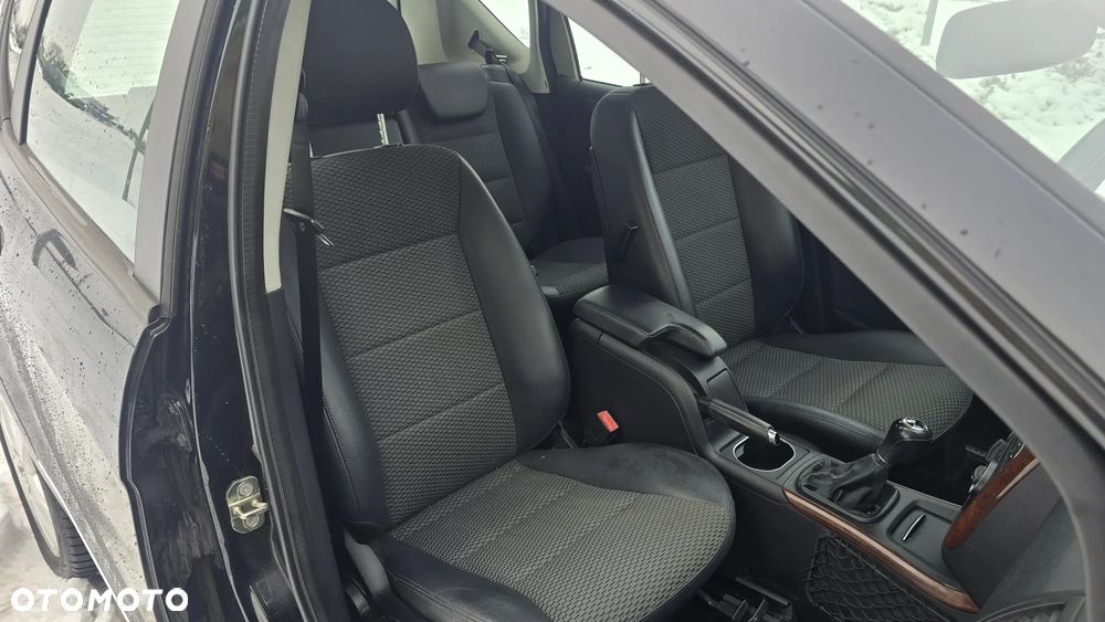 Mercedes-Benz Klasa A 150 BlueEFFICIENCY Elegance - 27