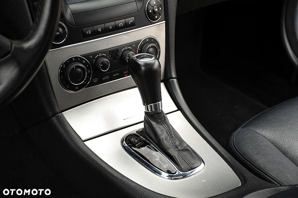 Mercedes-Benz CLK 320 CDI 7G-TRONIC Avantgarde - 30