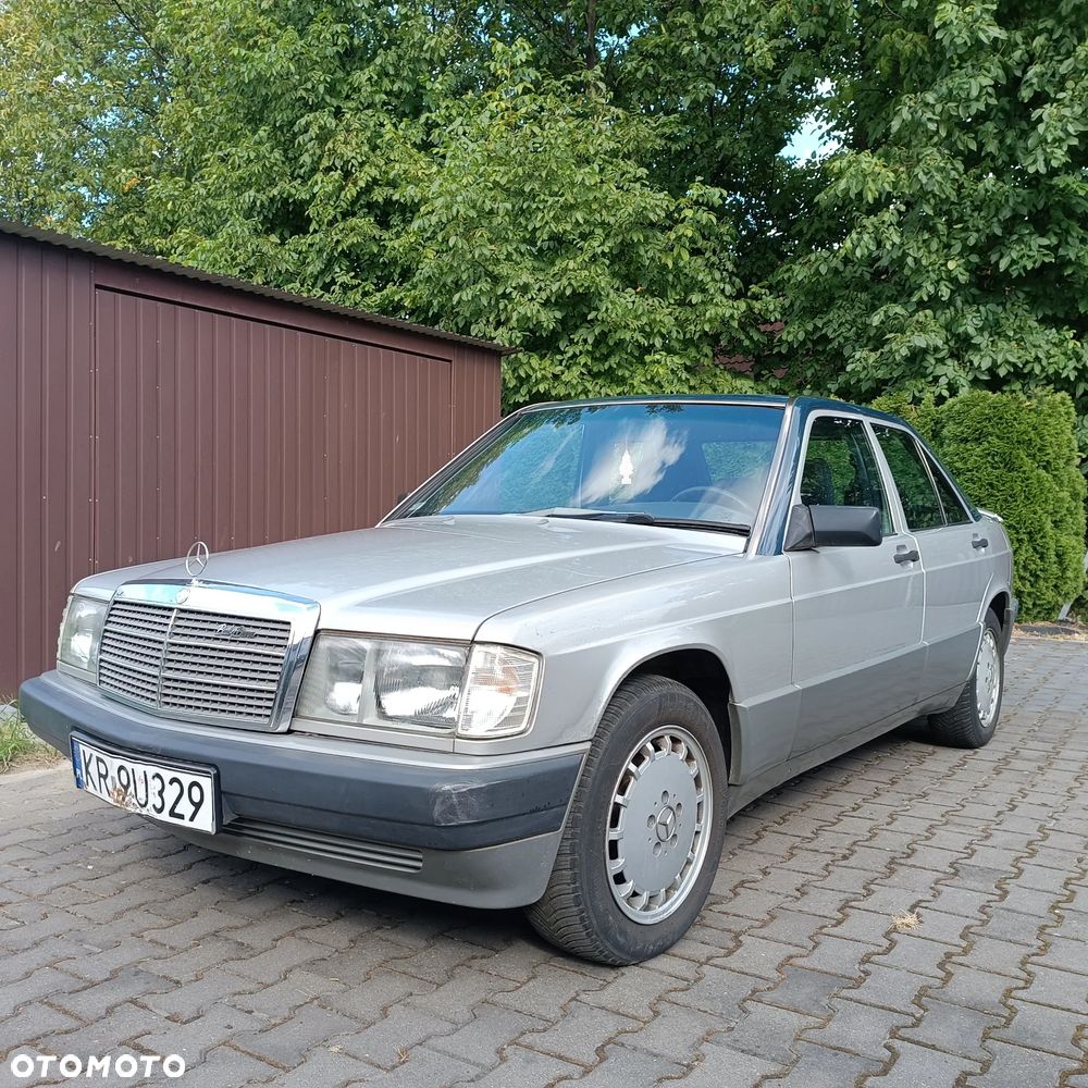 Mercedes-Benz W201 (190) - 7