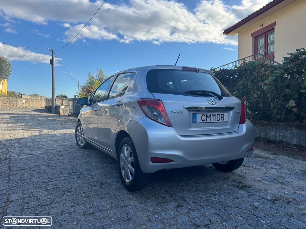 Toyota Yaris - 4
