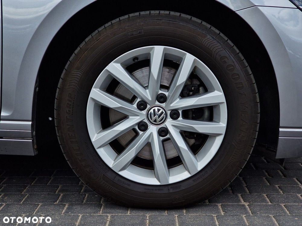 Volkswagen Passat 2.0 TDI EVO Business - 11