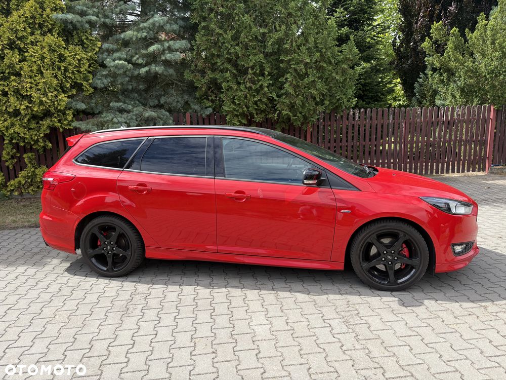 Ford Focus 1.5 EcoBoost ST-Line - 8