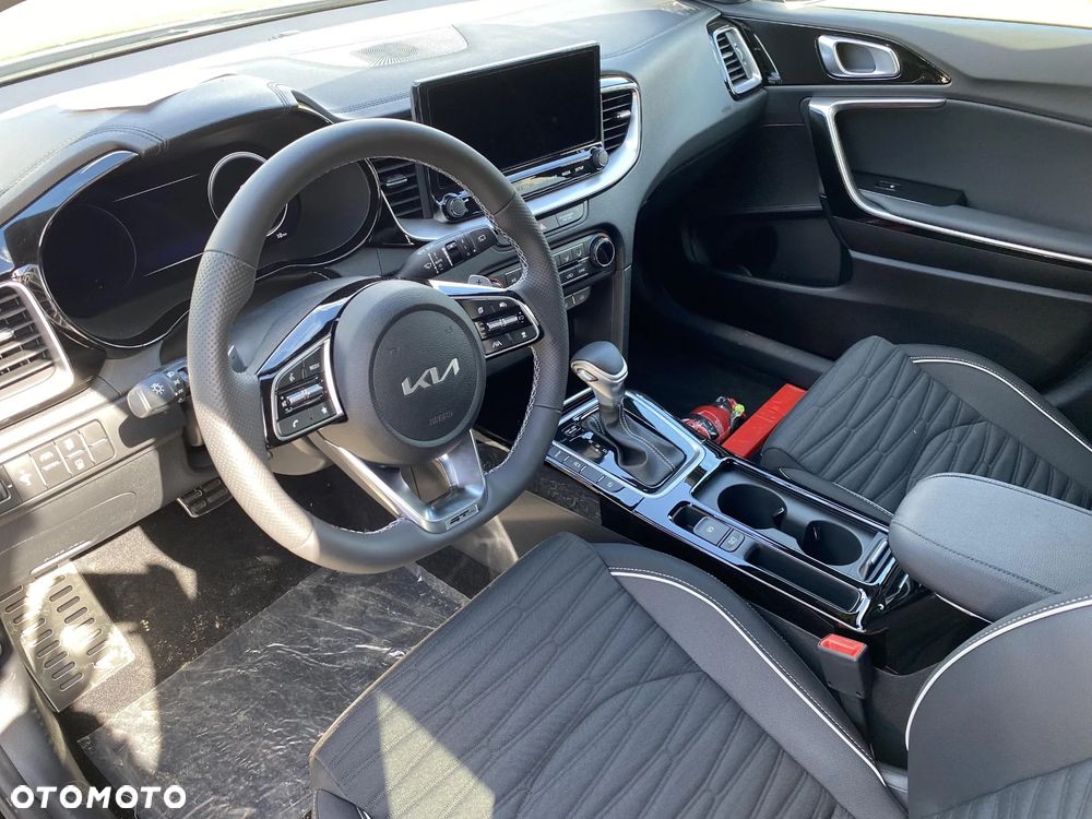 Kia ProCeed 1.5 T-GDI GT Line DCT - 9