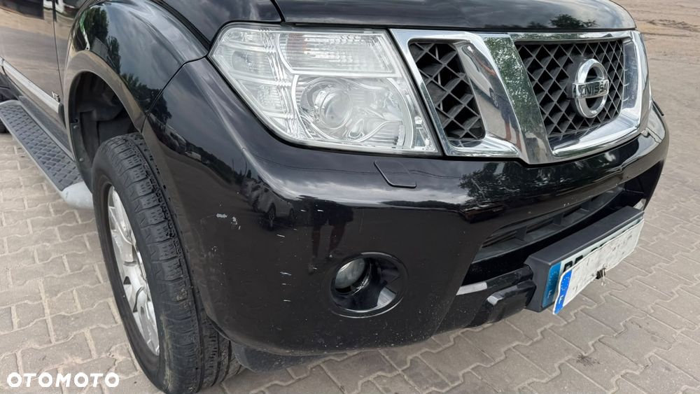 Nissan Pathfinder - 9