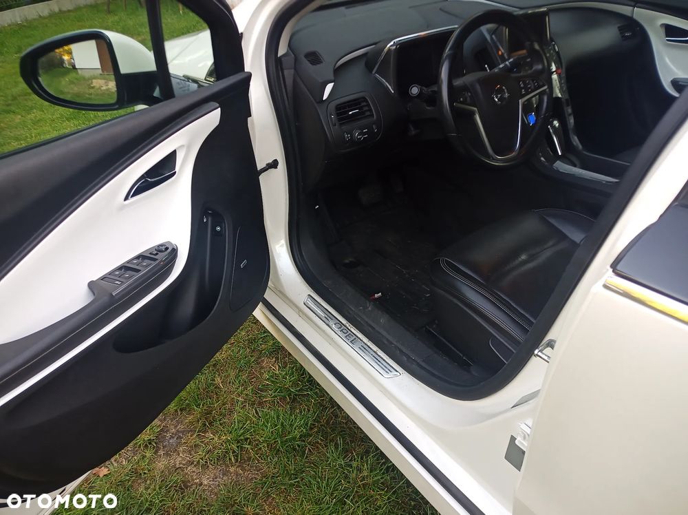 Opel Ampera Standard - 11