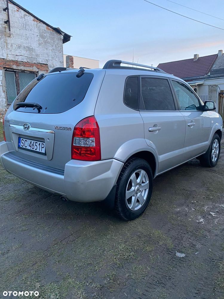Hyundai Tucson 2.0 Comfort 2WD - 4