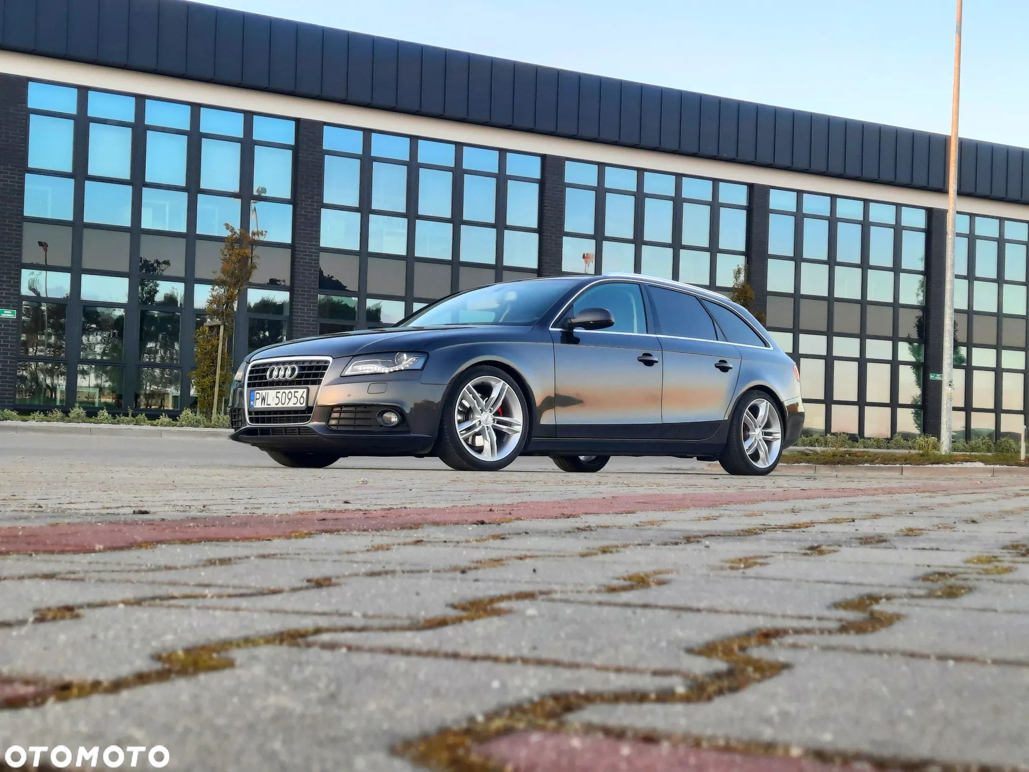 Audi A4 - 1