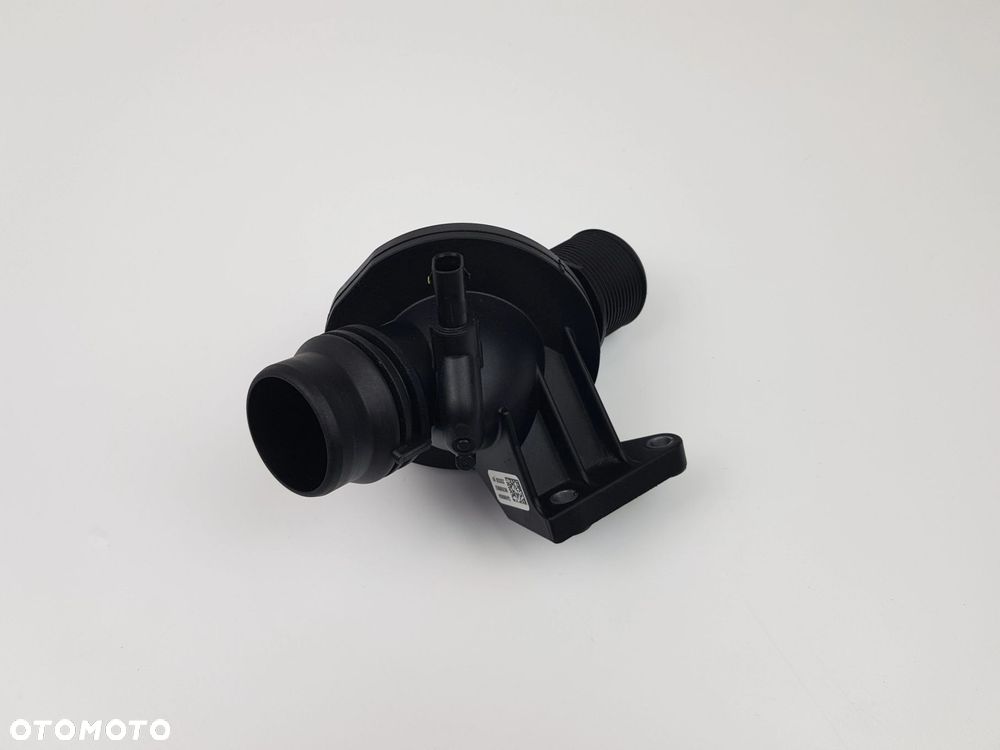 Termostat Obudowa termostatu BMW X1 E84 F10 F30 N20 2.0i 8635689 - 5