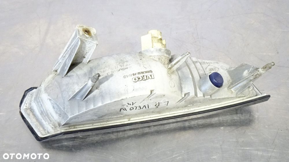 KIERUNKOWSKAZ LEWY PRZÓD IVECO DAILY IV - 3