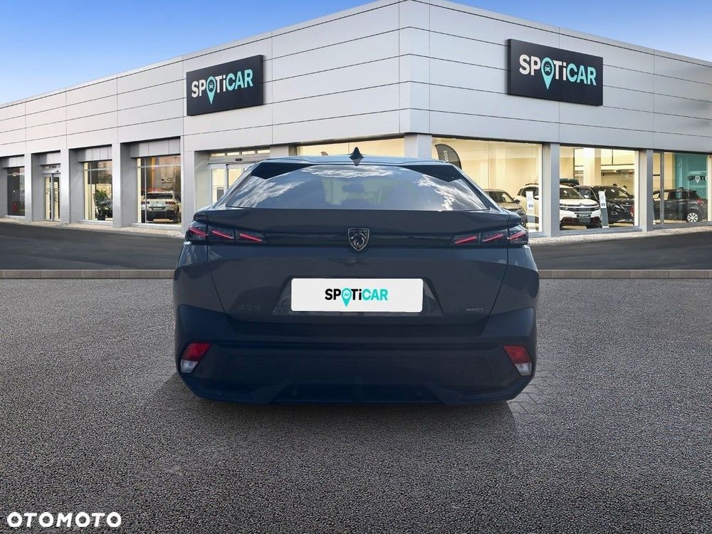 Peugeot 408 - 5