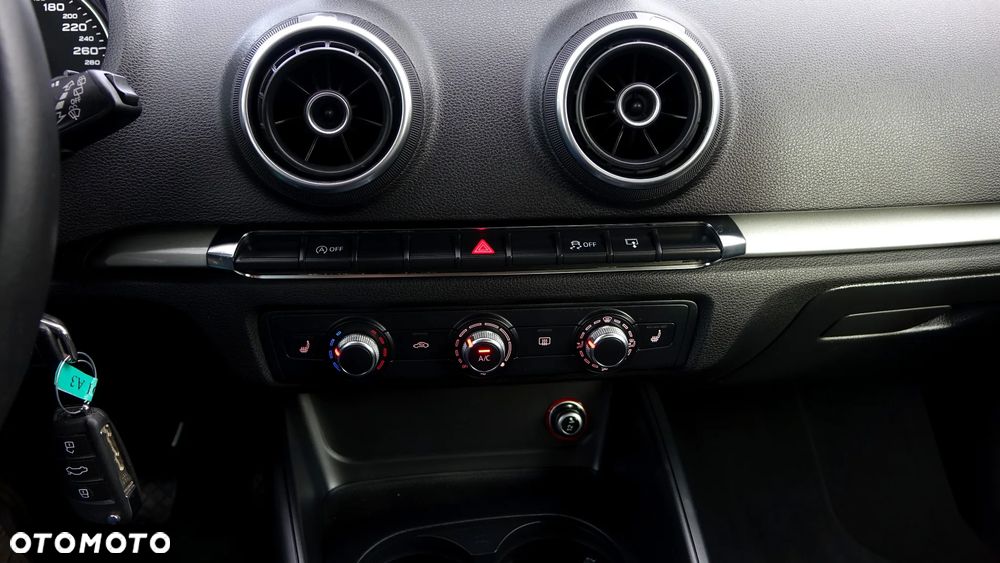 Audi A3 Sportback - 19