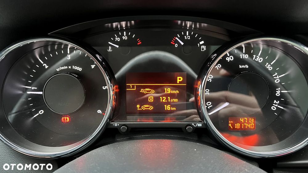 Peugeot 3008 HDi FAP 165 Automatik Platinum - 31