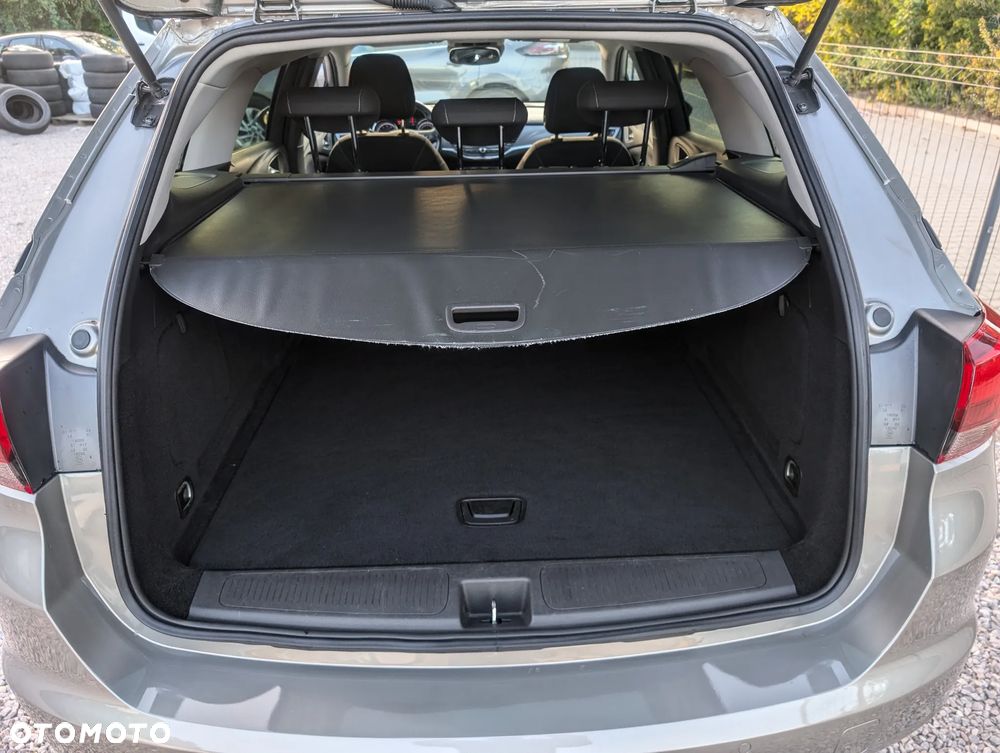Opel Astra 1.4 Turbo Edition - 17