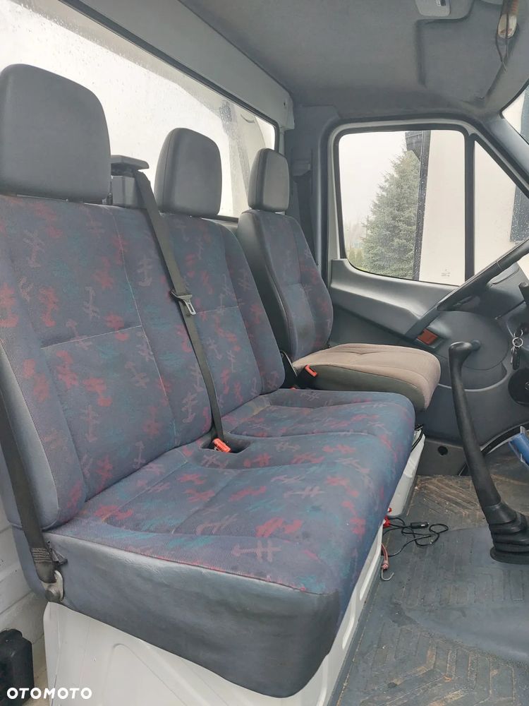 Mercedes-Benz 410 - 9