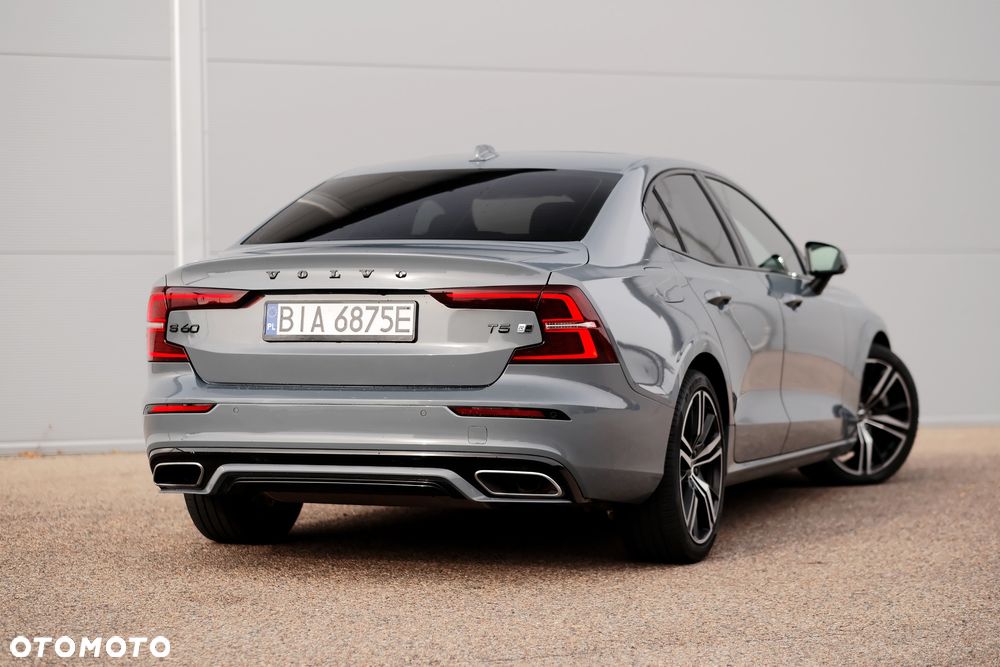 Volvo S60 T5 AWD R-Design - 15