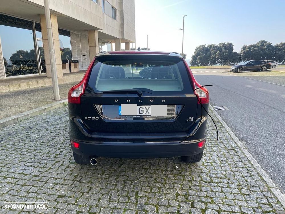 Volvo XC 60 D5 Summum Geartronic - 6