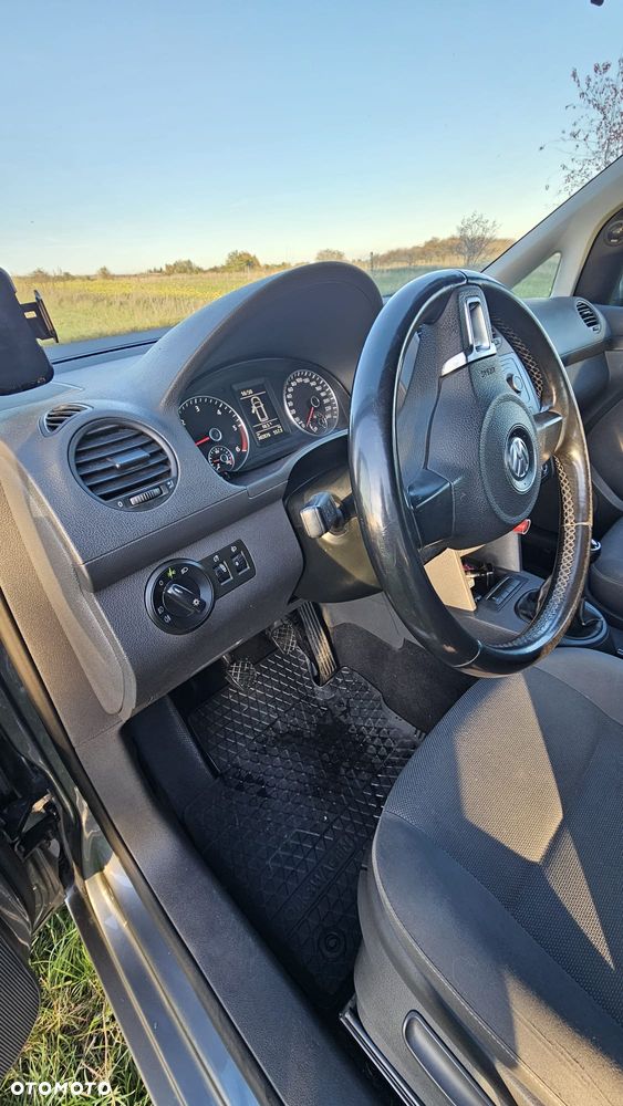 Volkswagen Caddy 2011