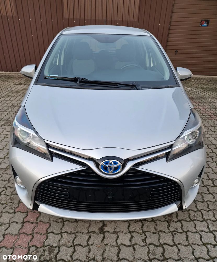 Toyota Yaris Hybrid 100 Active EU6 - 1