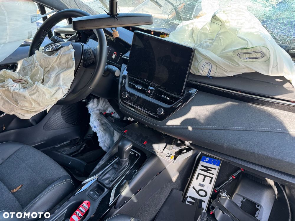 Toyota Corolla 1.8 Hybrid Style - 9