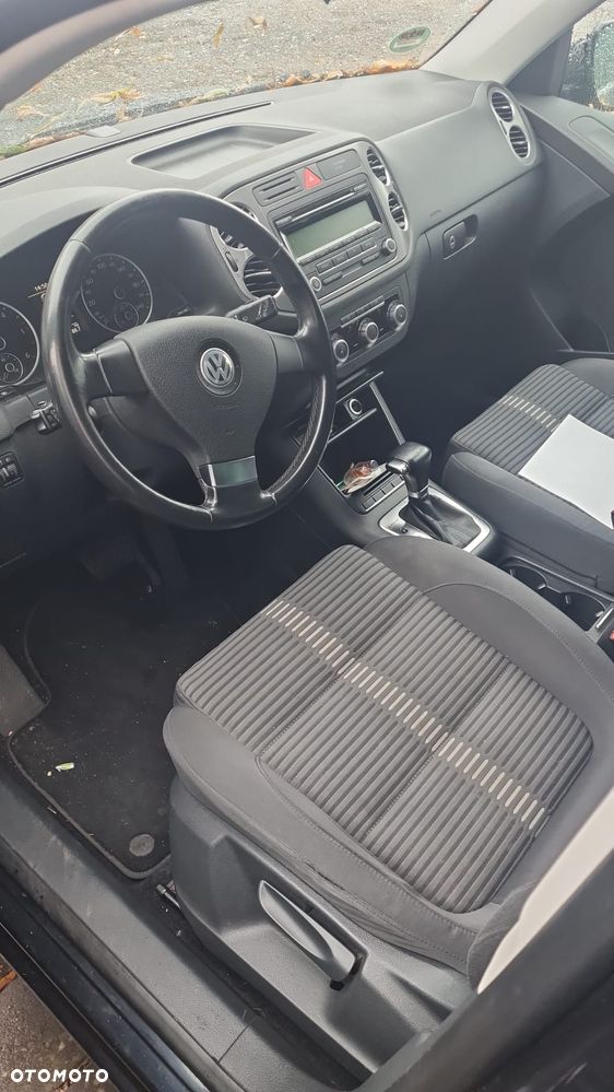 Volkswagen Tiguan - 5