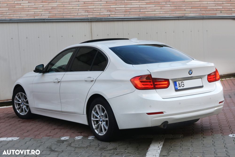 BMW Seria 3 320d Touring Aut. Blue Performance Sport Line - 3