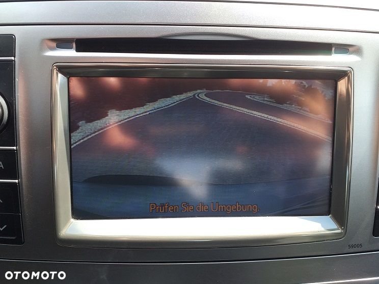 Toyota Avensis 1.8 Sol plus NAVI - 14