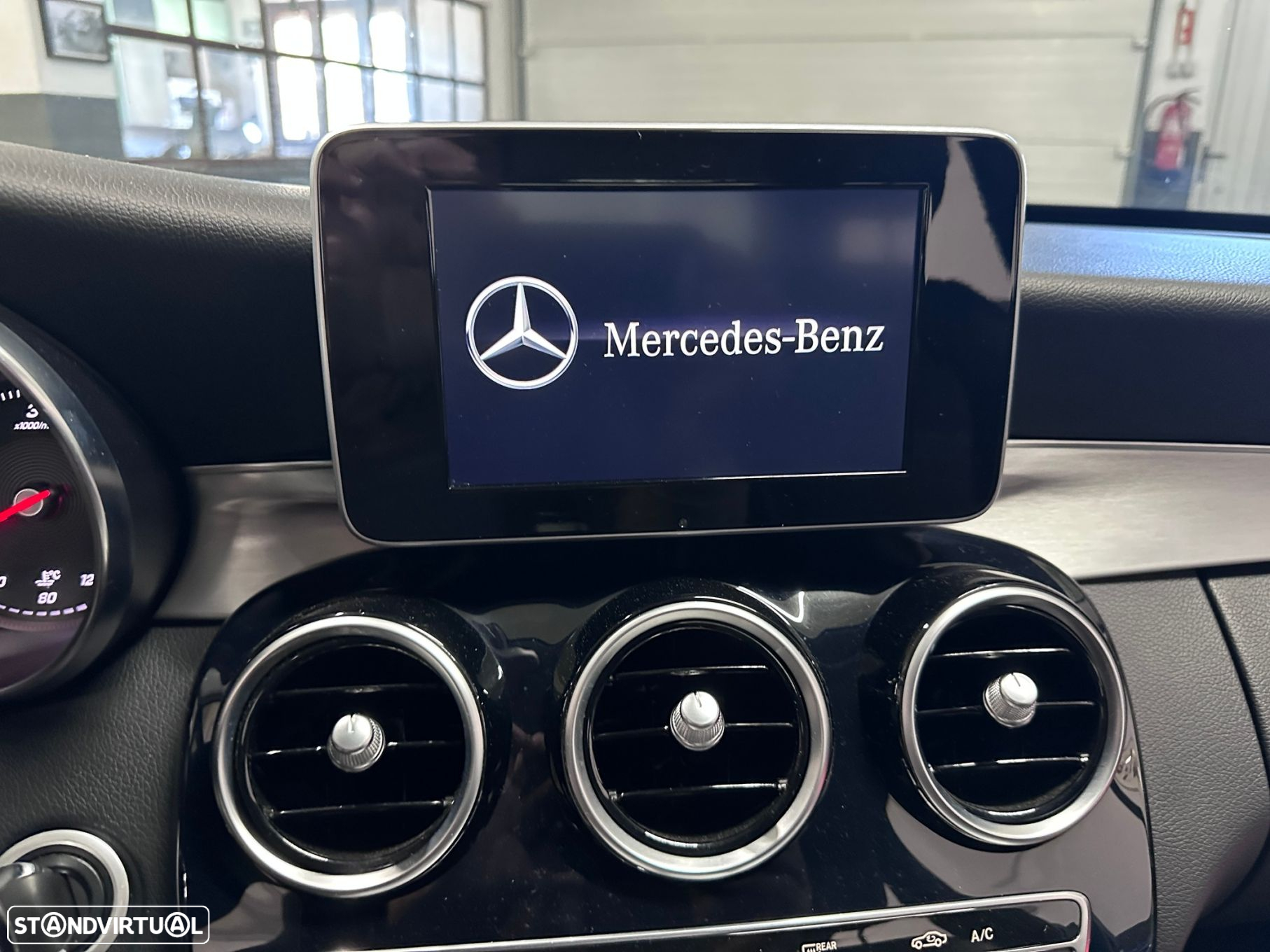 Mercedes-Benz C 180 BlueTEC Avantgarde - 10