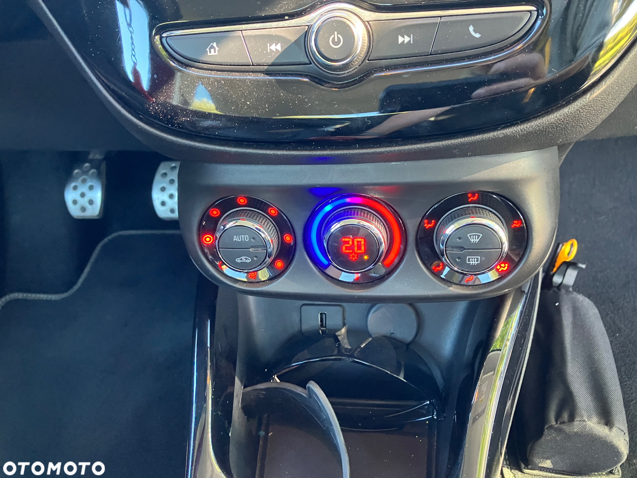 Opel Adam 1.4 Turbo S - 24