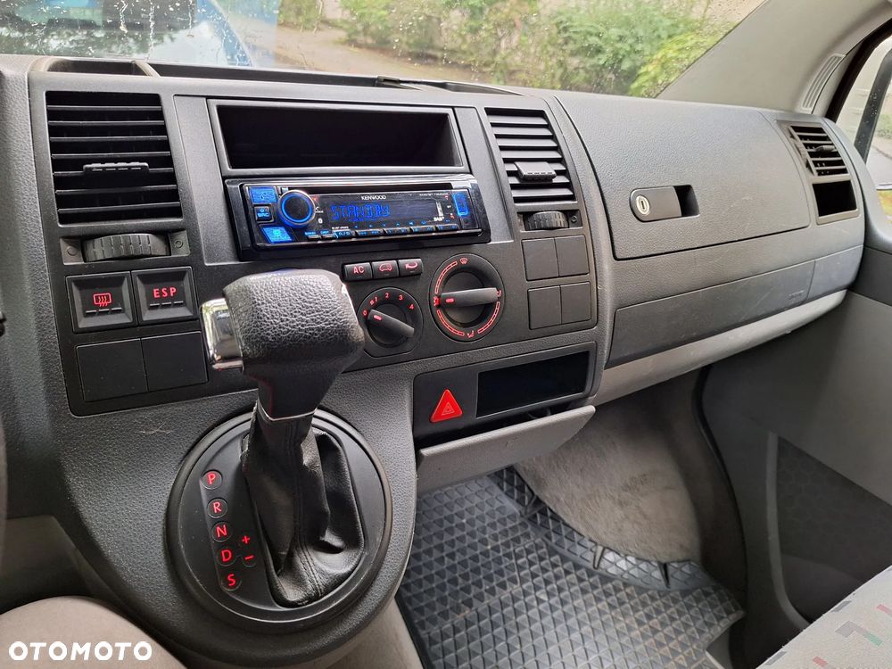 Volkswagen Transporter - 21